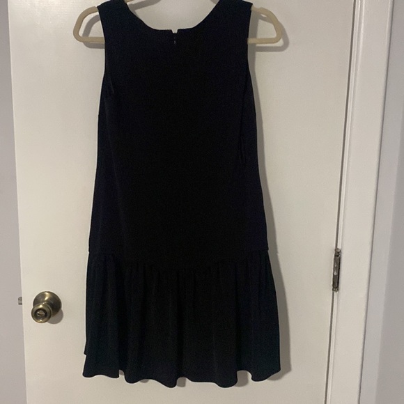 Black dress - Picture 2 of 4